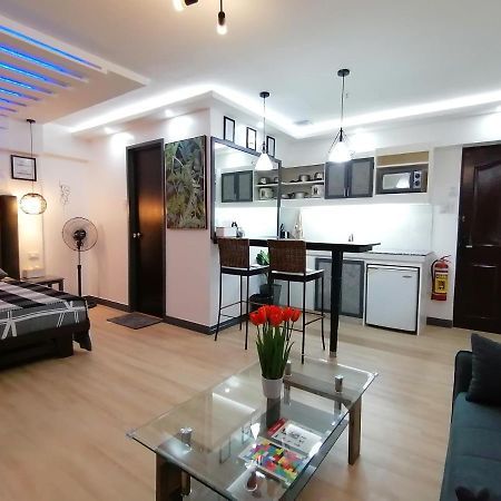 Condo Azur Suites E507 Near Airport, Netflix, Stylish, Cozy With Swimming Pool มักตัน ภายนอก รูปภาพ
