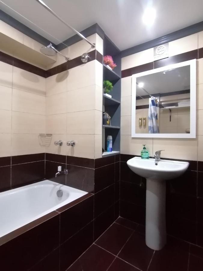 Condo Azur Suites E507 Near Airport, Netflix, Stylish, Cozy With Swimming Pool มักตัน ภายนอก รูปภาพ